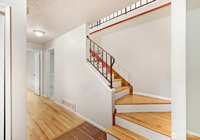 Photo 2 of Sale Pending at 3720 70th Avenue Ct W, University Place, WA 98466 | MLS# NWM2585835 | Listing updated on 2026-09-29