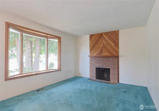 Photo 3 of Sale Pending at 28605 41st Avenue S, Auburn, WA 98001 | MLS# NWM2585837 | Listing updated on 2026-09-29