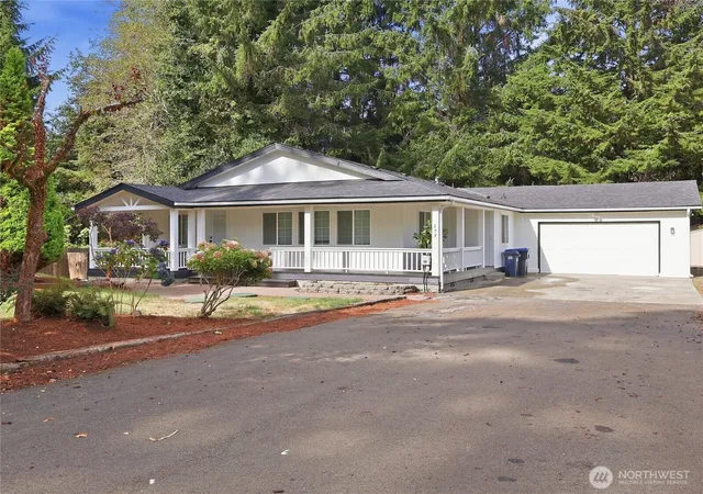 Manufactured home for sale at 209 Fairway Dr, Aberdeen, WA 98520 | MLS# NWM2585839