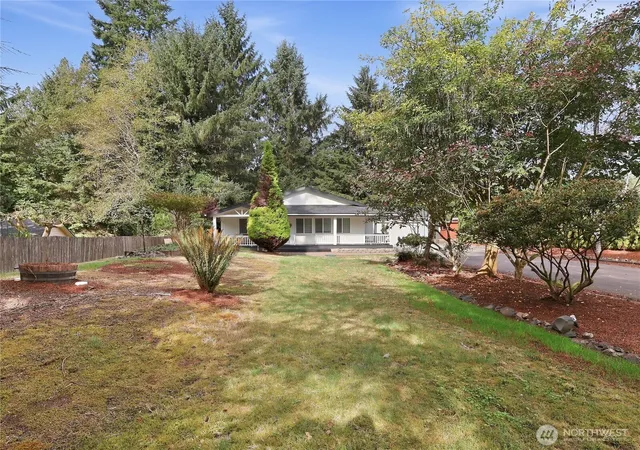 Photo 2 of Manufactured home for sale at 209 Fairway Dr, Aberdeen, WA 98520 | MLS# NWM2585839 | Listing updated on 2026-09-28