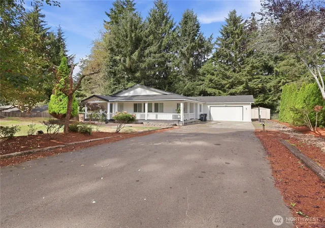 Photo 3 of Manufactured home for sale at 209 Fairway Dr, Aberdeen, WA 98520 | MLS# NWM2585839 | Listing updated on 2026-09-28