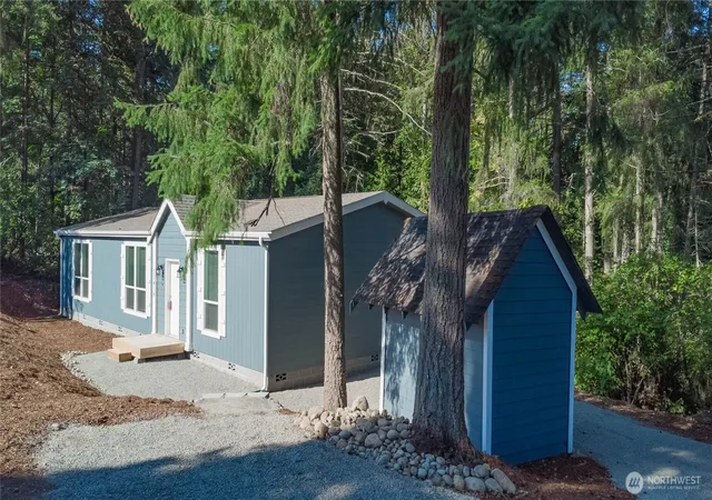 Photo 3 of Manufactured home for sale at 30416 59th Avenue S, Roy, WA 98580 | MLS# NWM2585848 | Listing updated on 2026-09-29