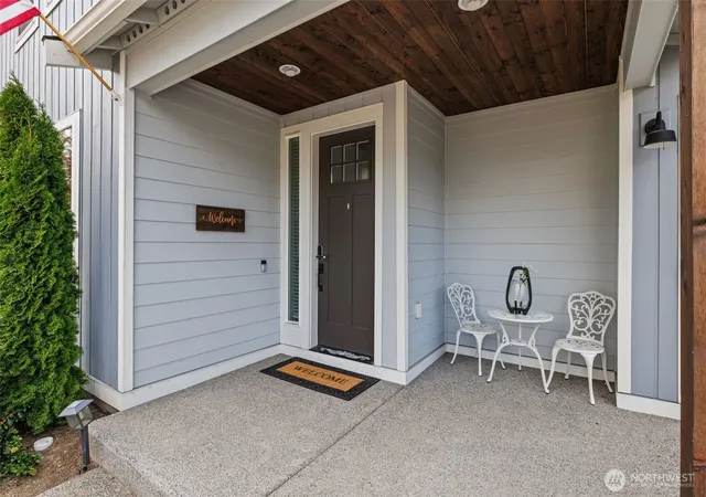 Photo 2 of Single family home for sale at 5128 125th Street Ne, Marysville, WA 98271 | MLS# NWM2585853 | Listing updated on 2026-09-25