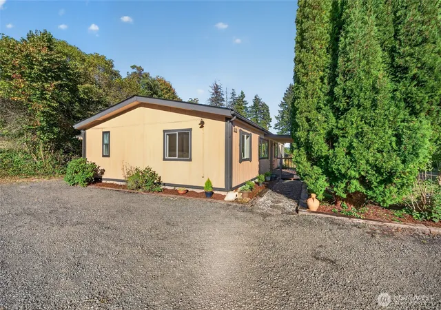 Photo 3 of Manufactured home for sale at 8115 State Route 302 Nw, Gig Harbor, WA 98329 | MLS# NWM2585856 | Listing updated on 2026-09-28