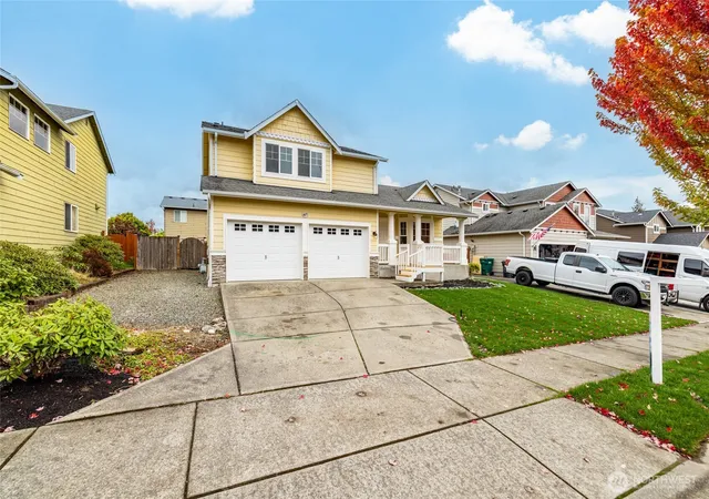 Photo 3 of Single family home for sale at 4471 E Broadway St, Mount Vernon, WA 98274 | MLS# NWM2585857 | Listing updated on 2026-10-01