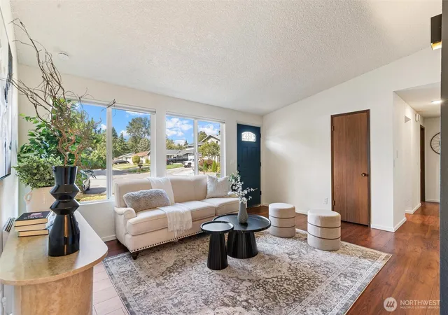 Photo 3 of Single family home for sale at 21000 121st Place SE, Kent, WA 98031 | MLS# NWM2585861 | Listing updated on 2026-09-30