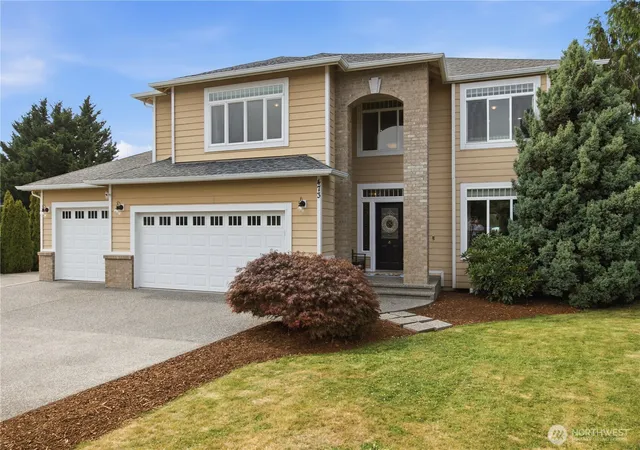 Photo 2 of Single family home for sale at 473 Mountain Cir Dr, Buckley, WA 98321 | MLS# NWM2585864 | Listing updated on 2026-09-25