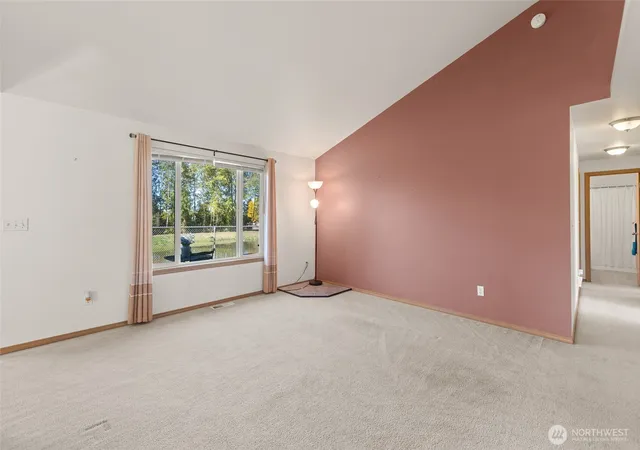 Photo 4 of Single family home for sale at 1115 Maddox Crk Ln, Mount Vernon, WA 98274 | MLS# NWM2585867 | Listing updated on 2026-09-29