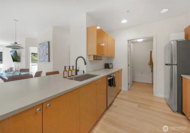 Photo 3 of Condo for sale at 18 Dravus St #210, Seattle, WA 98109 | MLS# NWM2585880 | Listing updated on 2026-09-29