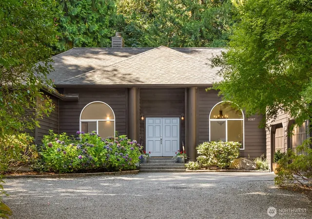 Photo 1 of Single family home for sale at 8387 Ne Sumanee Pl, Bainbridge Island, WA 98110 | MLS# NWM2585884 | Listing updated on 2026-09-29