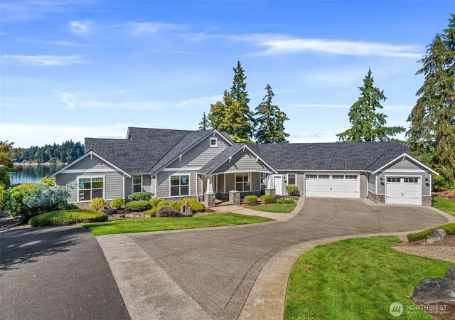 Photo 1 of Single family home for sale at 4827 Bayshore Ln Ne, Olympia, WA 98502 | MLS# NWM2585888 | Listing updated on 2026-09-24