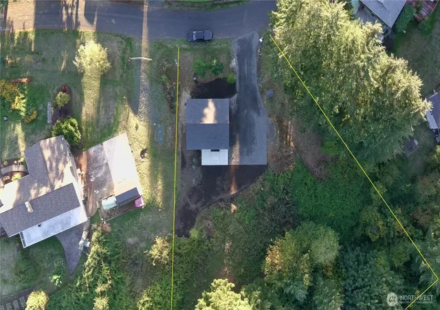 Photo 2 of Single family home for sale at 115 Brian Dr, Chehalis, WA 98532 | MLS# NWM2585894 | Listing updated on 2026-09-28