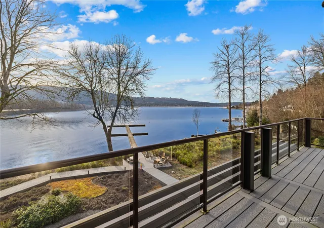 Photo 4 of Condo for sale at 4323 E Lake Sammamish Pkwy SE #4323, Issaquah, WA 98029 | MLS# NWM2585905 | Listing updated on 2026-09-23