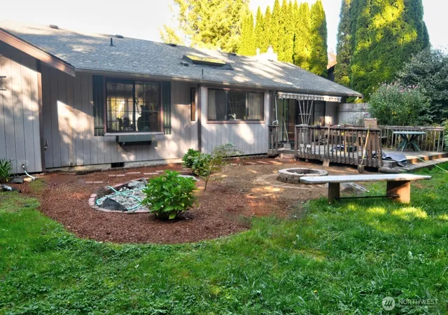 Photo 3 of Single family home for sale at 1949 51st Avenue Se, Olympia, WA 98501 | MLS# NWM2585908 | Listing updated on 2026-09-23