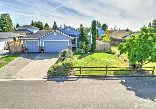 Photo 3 of Sale Pending at 7924 265th Street Nw, Stanwood, WA 98292 | MLS# NWM2585913 | Listing updated on 2026-09-28