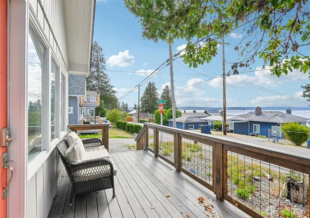 Photo 2 of Single family home for sale at 174 N Sunset Dr, Camano Island, WA 98282 | MLS# NWM2585916 | Listing updated on 2026-10-02