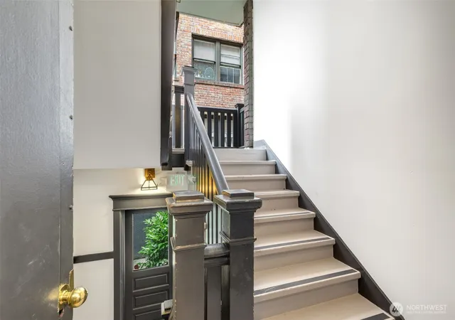 Photo 4 of Condo for sale at 516 E Thomas St #202, Seattle, WA 98102 | MLS# NWM2585921 | Listing updated on 2026-09-29