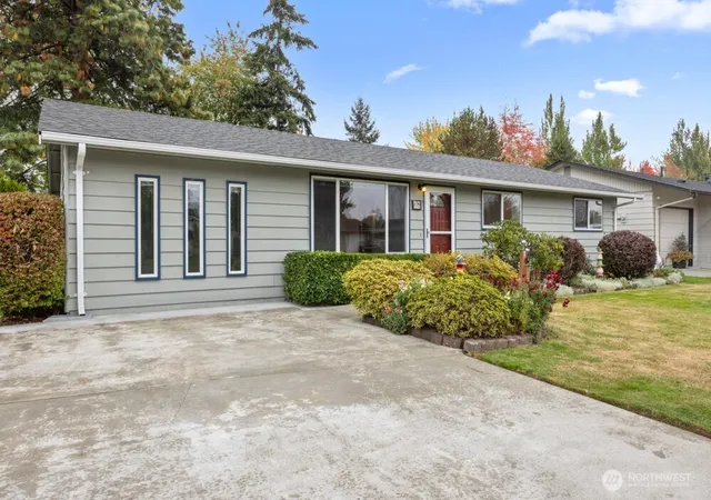 Photo 4 of Single family home for sale at 27327 76th Drive NW, Stanwood, WA 98292 | MLS# NWM2585924 | Listing updated on 2026-10-01