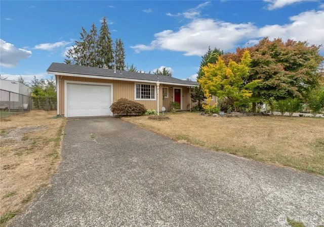 Photo 2 of Single family home for sale at 7925 12th Avenue Ne, Olympia, WA 98516 | MLS# NWM2585925 | Listing updated on 2026-10-01