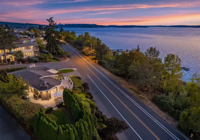 Photo 1 of Single family home for sale at 500 Waverly Way, Kirkland, WA 98033 | MLS# NWM2585929 | Listing updated on 2026-10-24