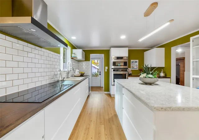 Photo 4 of Single family home for sale at 7035 Jones Ave NW, Seattle, WA 98117 | MLS# NWM2585930 | Listing updated on 2026-10-26