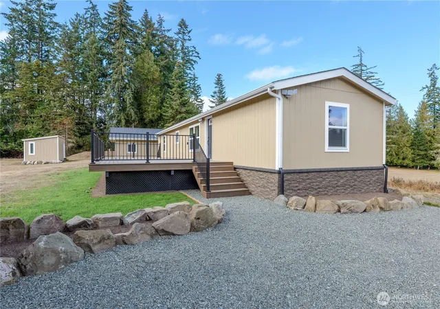 Photo 2 of Sale Pending at 513 Marsden Rd, Port Angeles, WA 98362 | MLS# NWM2585931 | Listing updated on 2026-10-02