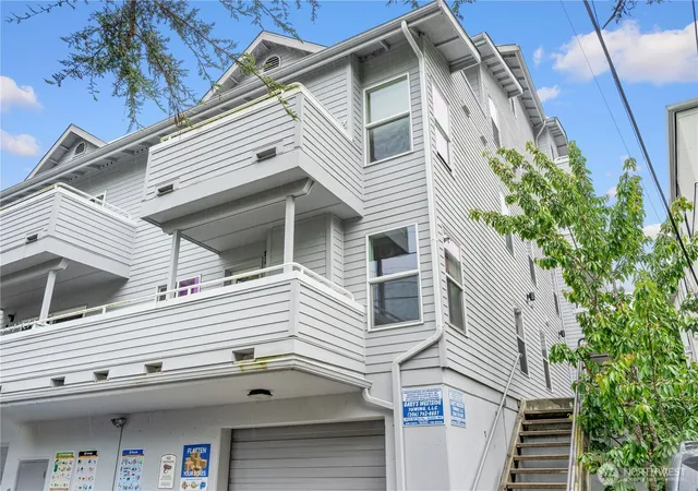 Condo for sale at 3435 California Ave SW #103, Seattle, WA 98116 | MLS# NWM2585935