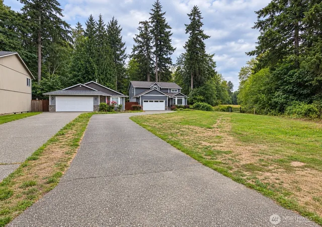 Photo 2 of Single family home for sale at 9008 138th Street E, Puyallup, WA 98373 | MLS# NWM2585946 | Listing updated on 2026-09-30
