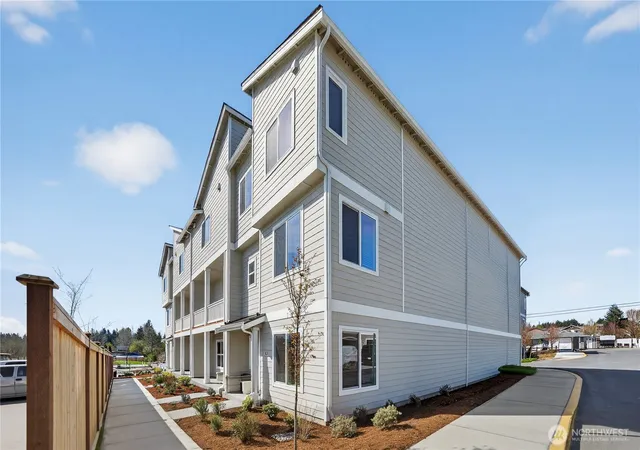 Photo 2 of Condo for sale at 9811 31st Avenue Se #C2, Everett, WA 98208 | MLS# NWM2585962 | Listing updated on 2026-09-30