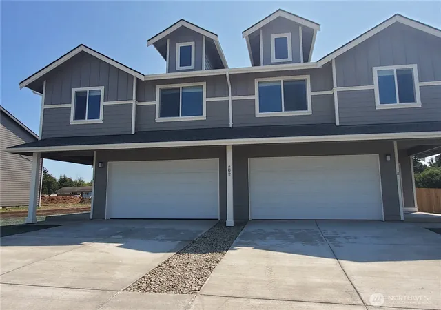 Photo 1 of Multi family home for sale at 202 Scott St #A&B, Centralia, WA 98531 | MLS# NWM2585965 | Listing updated on 2026-10-16