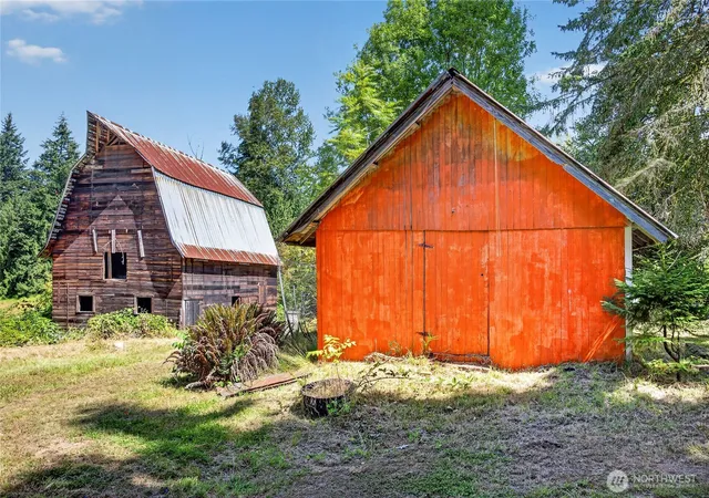 Photo 3 of Single family home for sale at 10215 56th Street Se, Snohomish, WA 98290 | MLS# NWM2585966 | Listing updated on 2026-09-24
