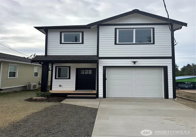 Photo 1 of Single family home for sale at 3711 W East St, Bremerton, WA 98312 | MLS# NWM2585967 | Listing updated on 2026-09-26