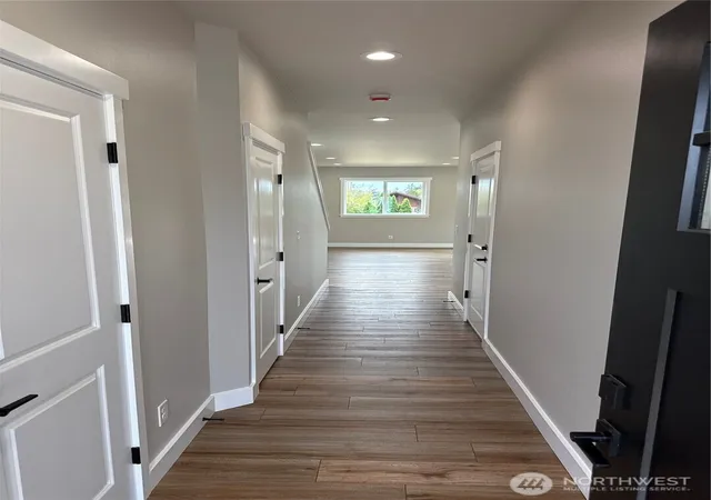 Photo 3 of Single family home for sale at 3711 W East St, Bremerton, WA 98312 | MLS# NWM2585967 | Listing updated on 2026-09-26