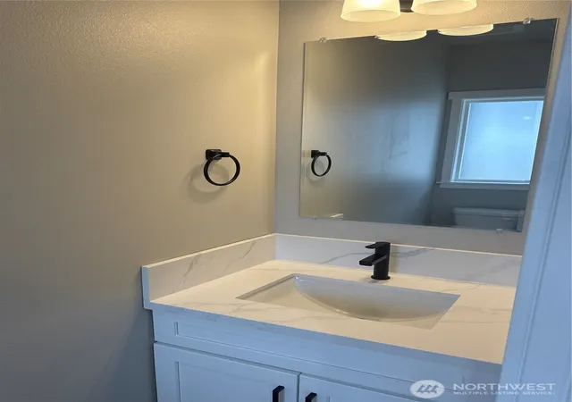 Photo 3 of Single family home for sale at 3711 W East St, Bremerton, WA 98312 | MLS# NWM2585967 | Listing updated on 2026-09-26