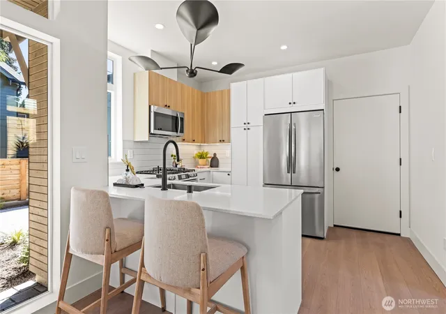 Photo 4 of Condo for sale at 3026 NE 95th Street #B, Seattle, WA 98115 | MLS# NWM2585969 | Listing updated on 2026-09-23