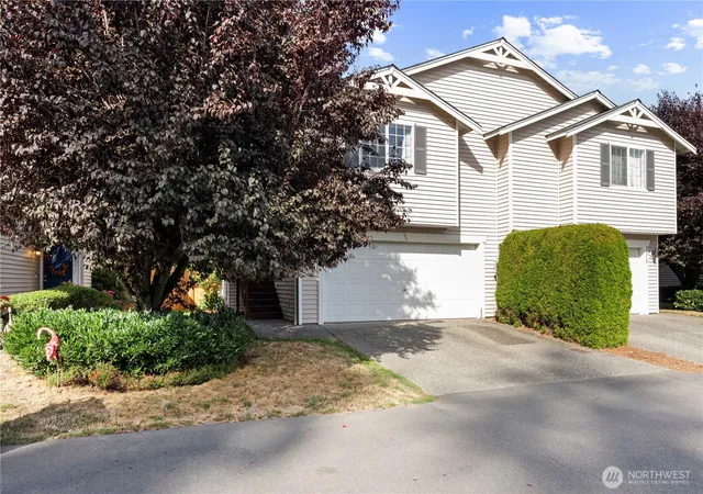 Photo 2 of Condo for sale at 2621 123rd Place Sw #A, Everett, WA 98204 | MLS# NWM2585970 | Listing updated on 2026-09-24