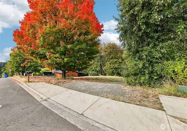 Photo 4 of Land for sale at 295 N 20th Place, Ridgefield, WA 98642 | MLS# NWM2585973 | Listing updated on 2026-09-25