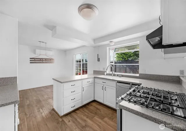 Photo 3 of Townhouse for sale at 17628 27th Avenue Ne, Marysville, WA 98271 | MLS# NWM2585981 | Listing updated on 2026-10-01