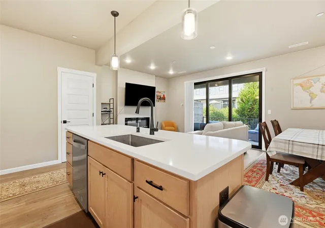 Photo 4 of Townhouse for sale at 6950 NE 131st Way, Vancouver, WA 98686 | MLS# NWM2586010 | Listing updated on 2026-09-29