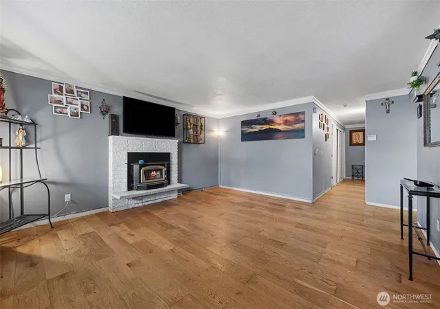Photo 3 of Single family home for sale at 5204 142nd Place Ne, Marysville, WA 98271 | MLS# NWM2586011 | Listing updated on 2026-10-02