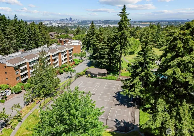 Condo for sale at 10903 Glen Acres Dr S #B, Seattle, WA 98168 | MLS# NWM2586021