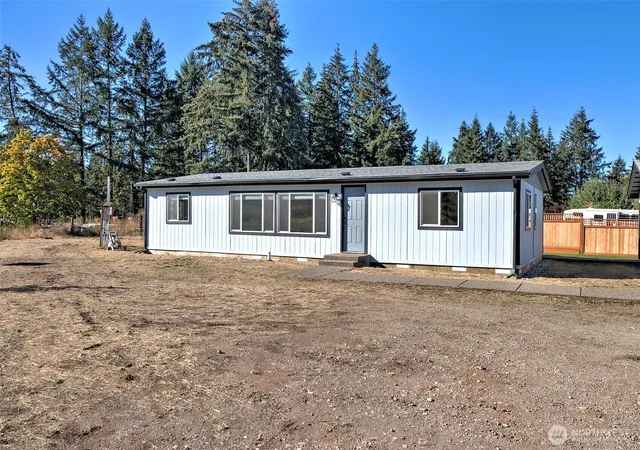 Photo 3 of Manufactured home for sale at 1882 E Johns Prairie Rd, Shelton, WA 98584 | MLS# NWM2586022 | Listing updated on 2026-09-24