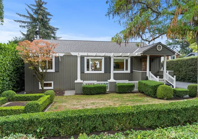 Photo 1 of Sale Pending at 213 8th Avenue, Kirkland, WA 98033 | MLS# NWM2586040 | Listing updated on 2026-10-01