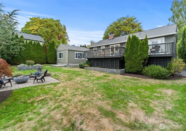 Photo 3 of Sale Pending at 213 8th Avenue, Kirkland, WA 98033 | MLS# NWM2586040 | Listing updated on 2026-10-01