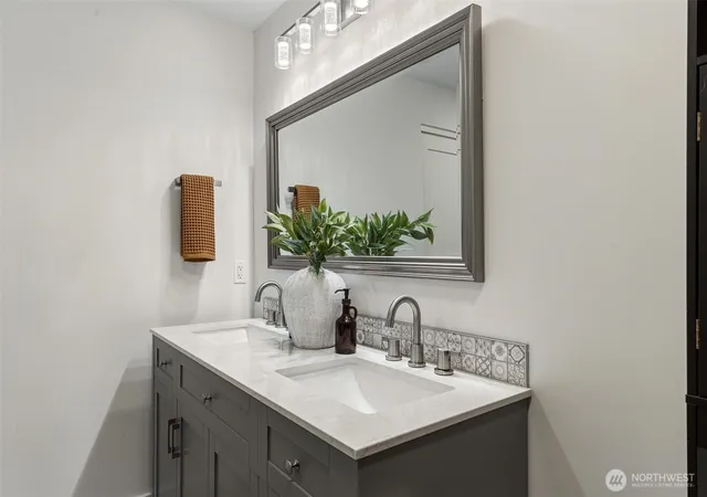 Photo 4 of Condo for sale at 601 S 227th Street #205N, Des Moines, WA 98198 | MLS# NWM2586043 | Listing updated on 2026-09-28