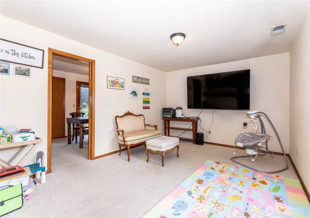 Photo 4 of Single family home for sale at 2317 214th Place SW, Brier, WA 98036 | MLS# NWM2586047 | Listing updated on 2026-10-02