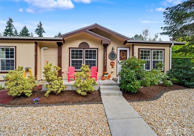 Photo 1 of Manufactured home for sale at 15311 124th Avenue Ct E #75, Puyallup, WA 98374 | MLS# NWM2586048 | Listing updated on 2026-09-25