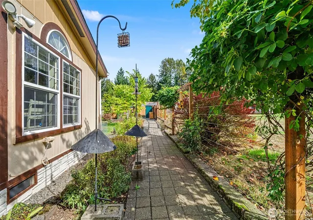 Photo 3 of Manufactured home for sale at 15311 124th Avenue Ct E #75, Puyallup, WA 98374 | MLS# NWM2586048 | Listing updated on 2026-10-01