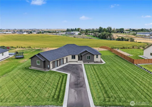 Photo 1 of Single family home for sale at 5093 Ne 73 Rd, Moses Lake, WA 98837 | MLS# NWM2586050 | Listing updated on 2026-10-03