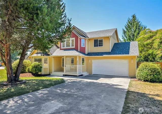 Photo 3 of Single family home for sale at 3619 55th Court Se, Olympia, WA 98501 | MLS# NWM2586059 | Listing updated on 2026-09-26